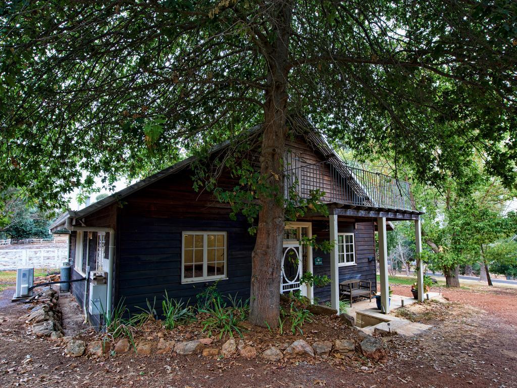 הוילה Oak Tree Barn ברידג'טאון חדר תמונה